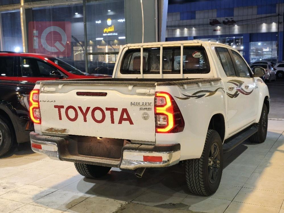 تويوتا هايلوكس